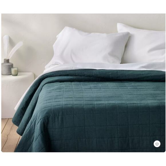 Casaluna Heavyweight Linen Blend Quilt - King  size Teal new - Picture 1 of 5
